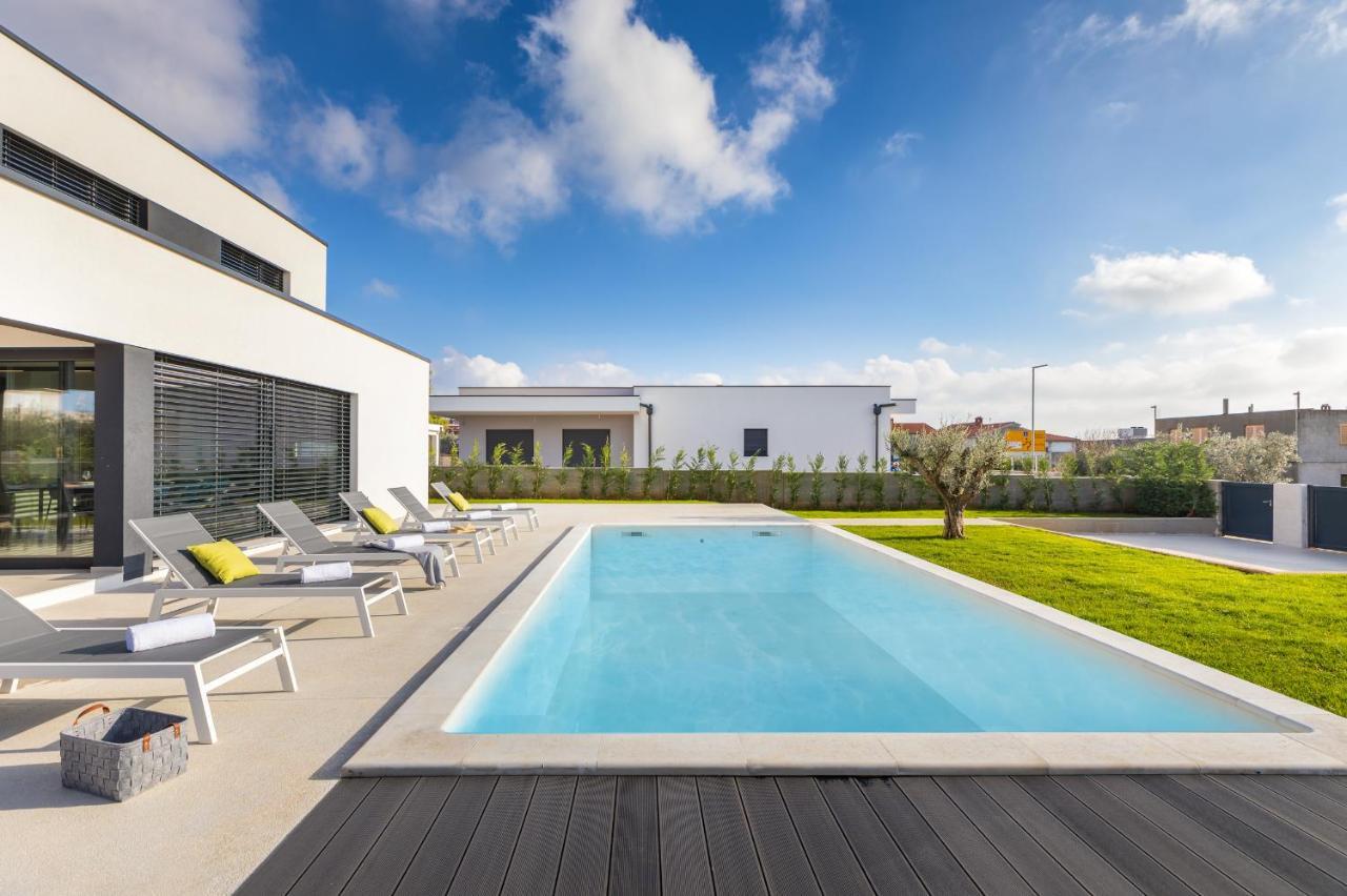 Amazing Private Villa With Outdoor Swimming Pool In Vodnjan Εξωτερικό φωτογραφία